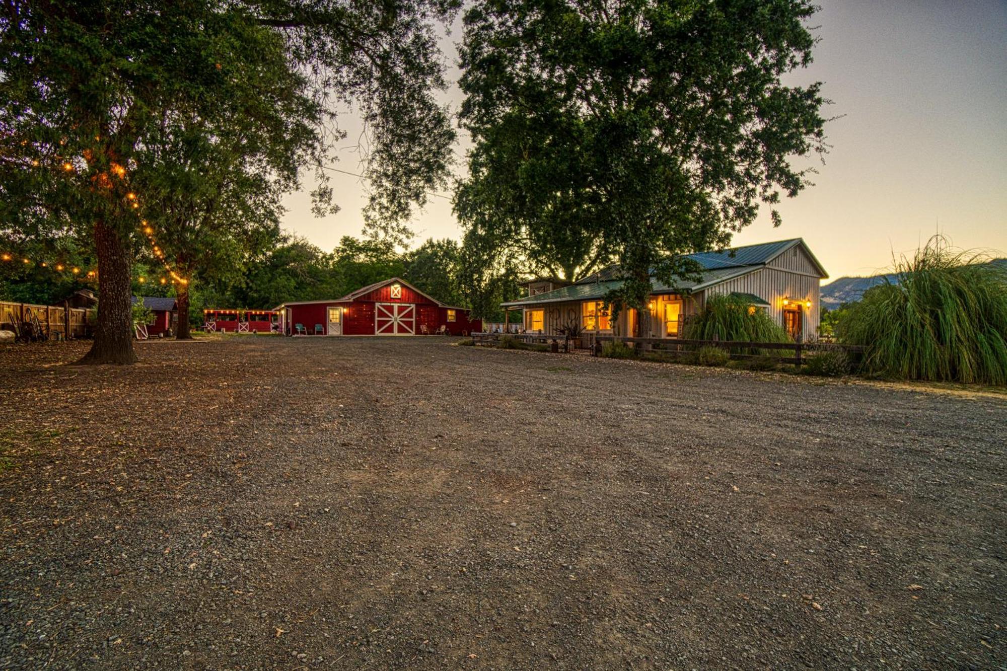 Villa Soul Whispering Ranch Retreat Upper Lake Esterno foto